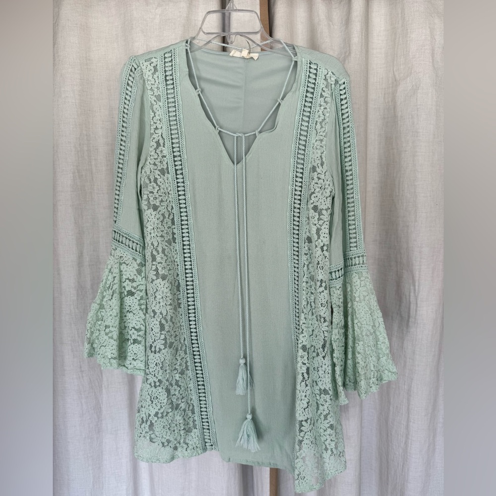 Elegant Lace Trim Womens dress in Mint Green